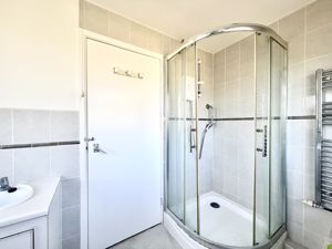 Bathroom- click for photo gallery